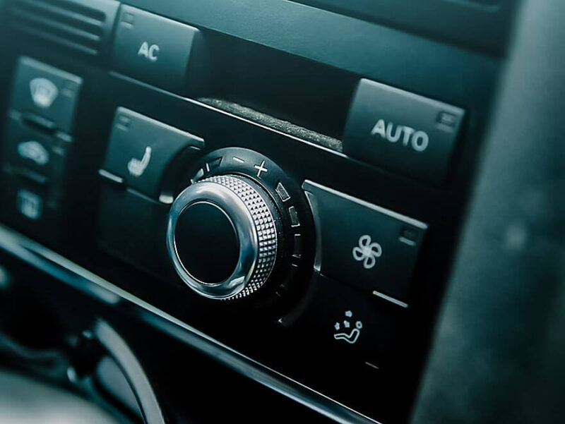 Air Con Service, Repair & Diagnostics (Regas While You Wait)